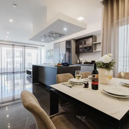Clover Leaf B 09 By Homely Malta! Appartement